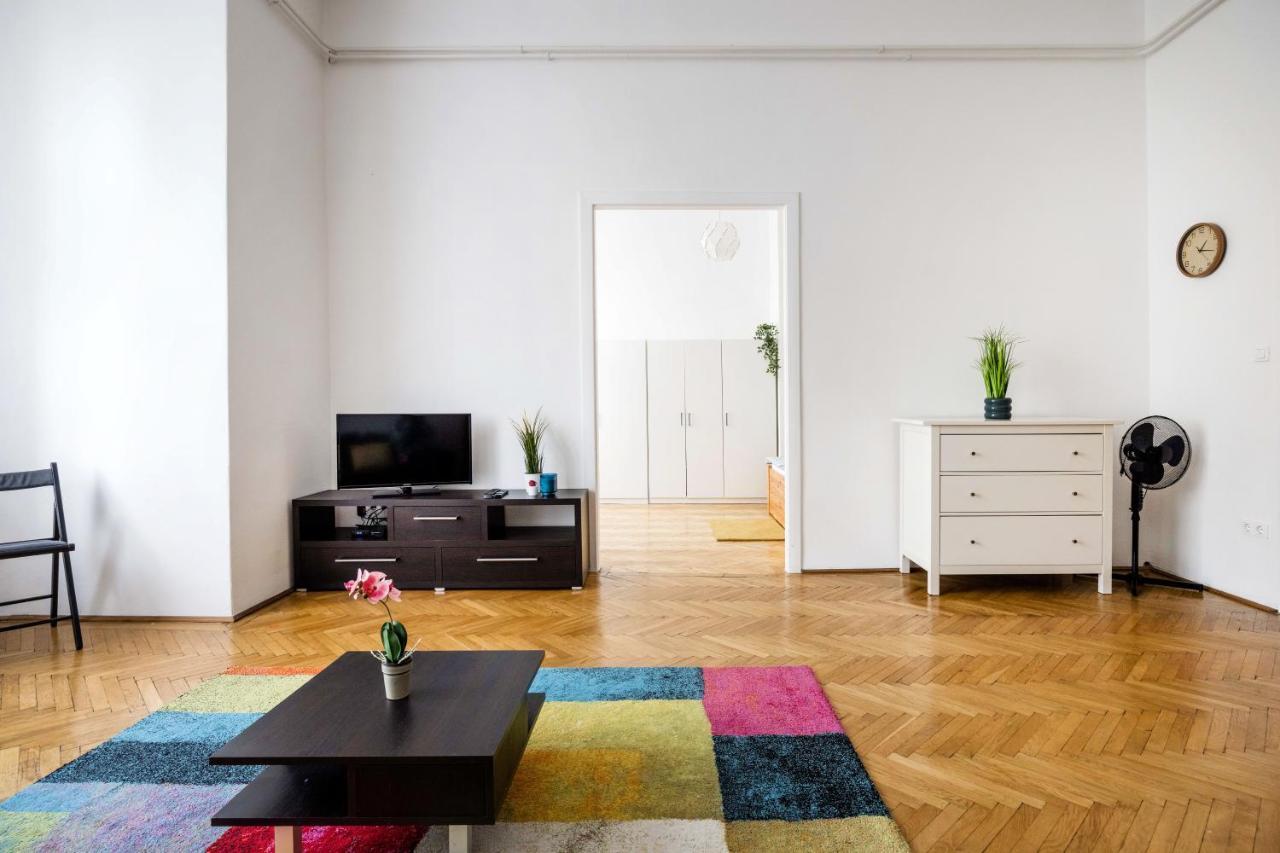 Apartamento Spacious And Bright Family In The Inner City