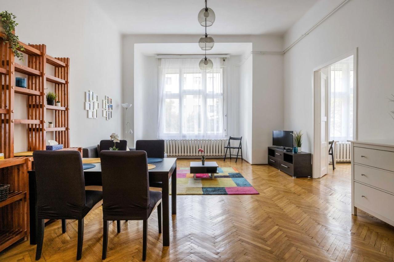 Spacious And Bright Family In The Inner City Apartmán *
